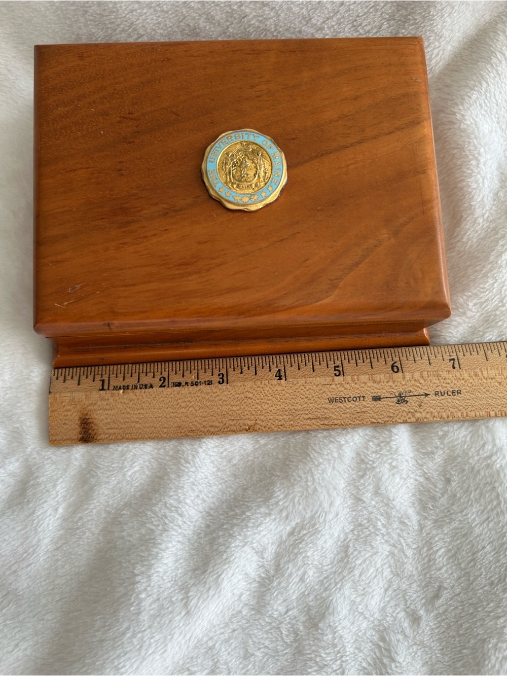 Wooden music box with University of Maine brass medallion - Picture 11 of 11